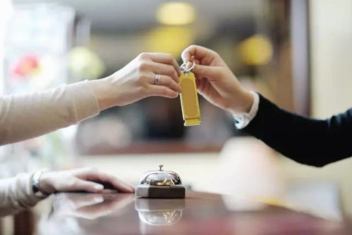 酒店電話禮儀 從“您好”到“再見(jiàn)”的專業(yè)服務(wù)藝術(shù)